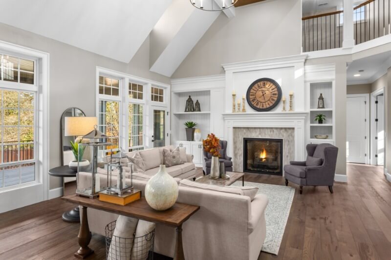 Modern Livingroom With Fireplace (1)